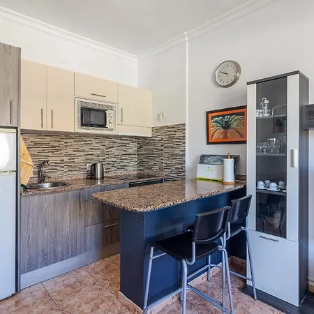 Flatguest La Puntilla Apartamento *
